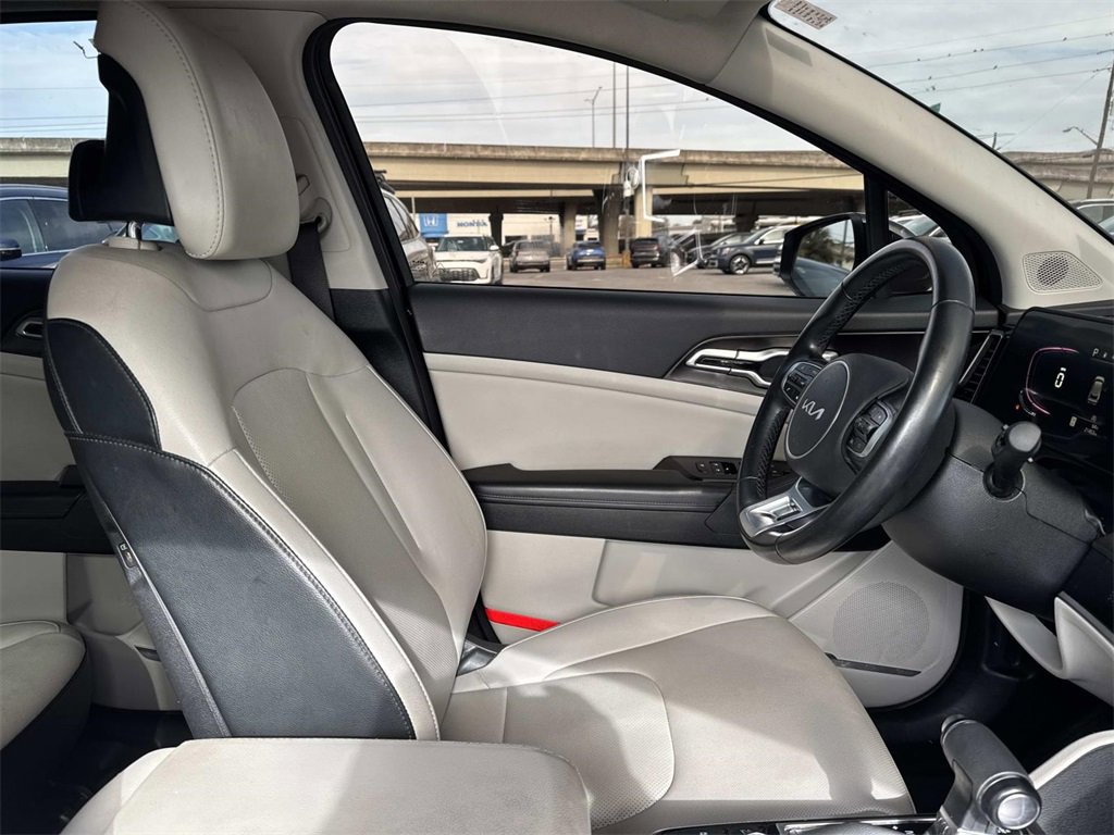 Certified 2024 Kia Sportage EX image 24