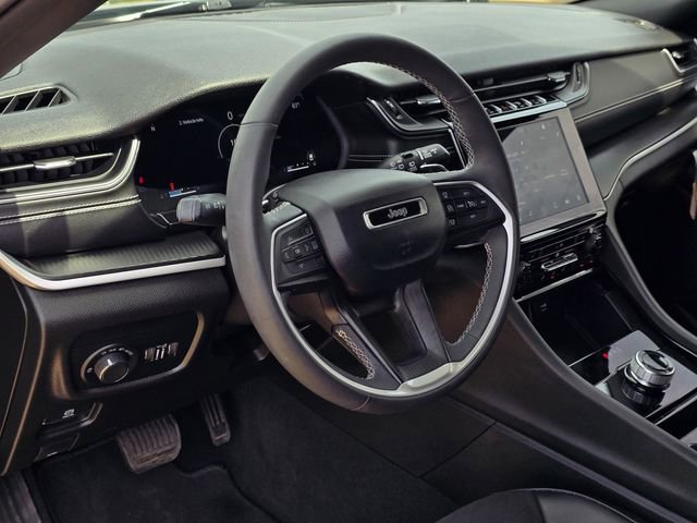 Used 2023 Jeep Grand Cherokee L Laredo image 28