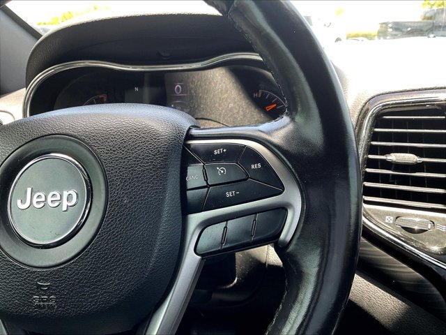 Used 2020 Jeep Grand Cherokee Laredo w/ Laredo X Package RWD image 21