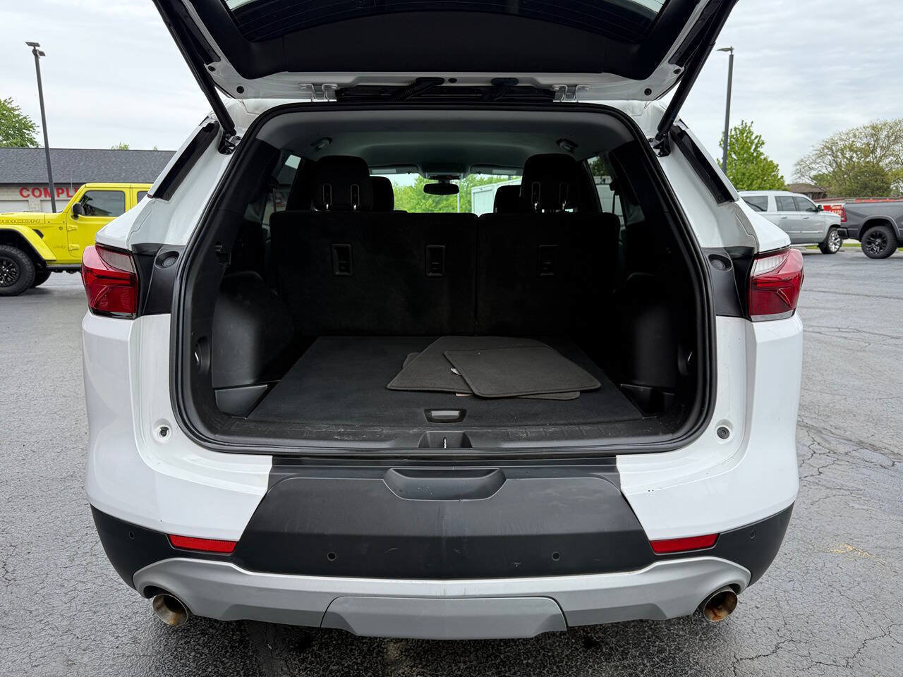 Used 2020 Chevrolet Blazer LT FWD image 20