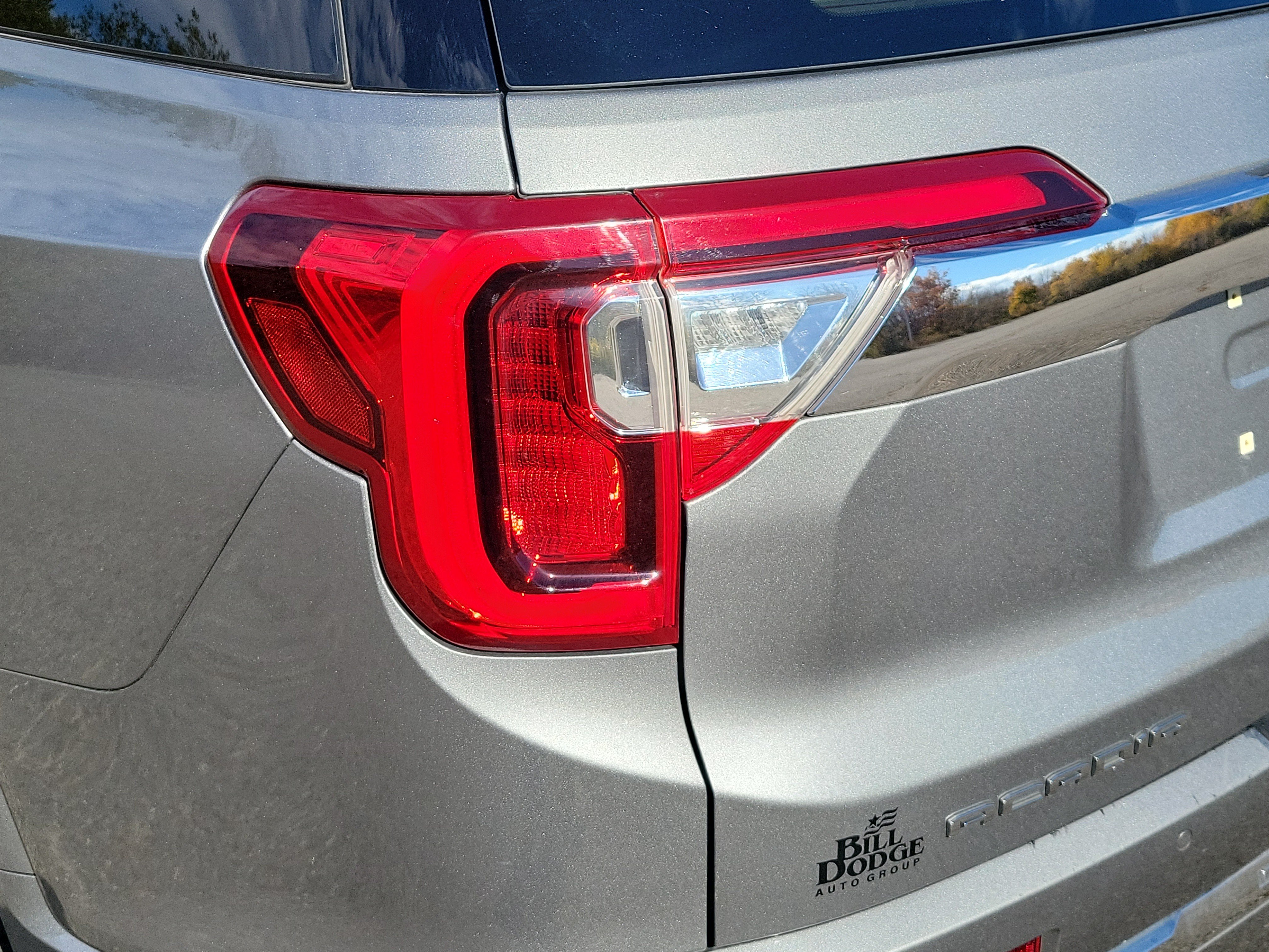 Used 2023 GMC Acadia Denali w/ Denali Technology Package AWD/4WD image 11
