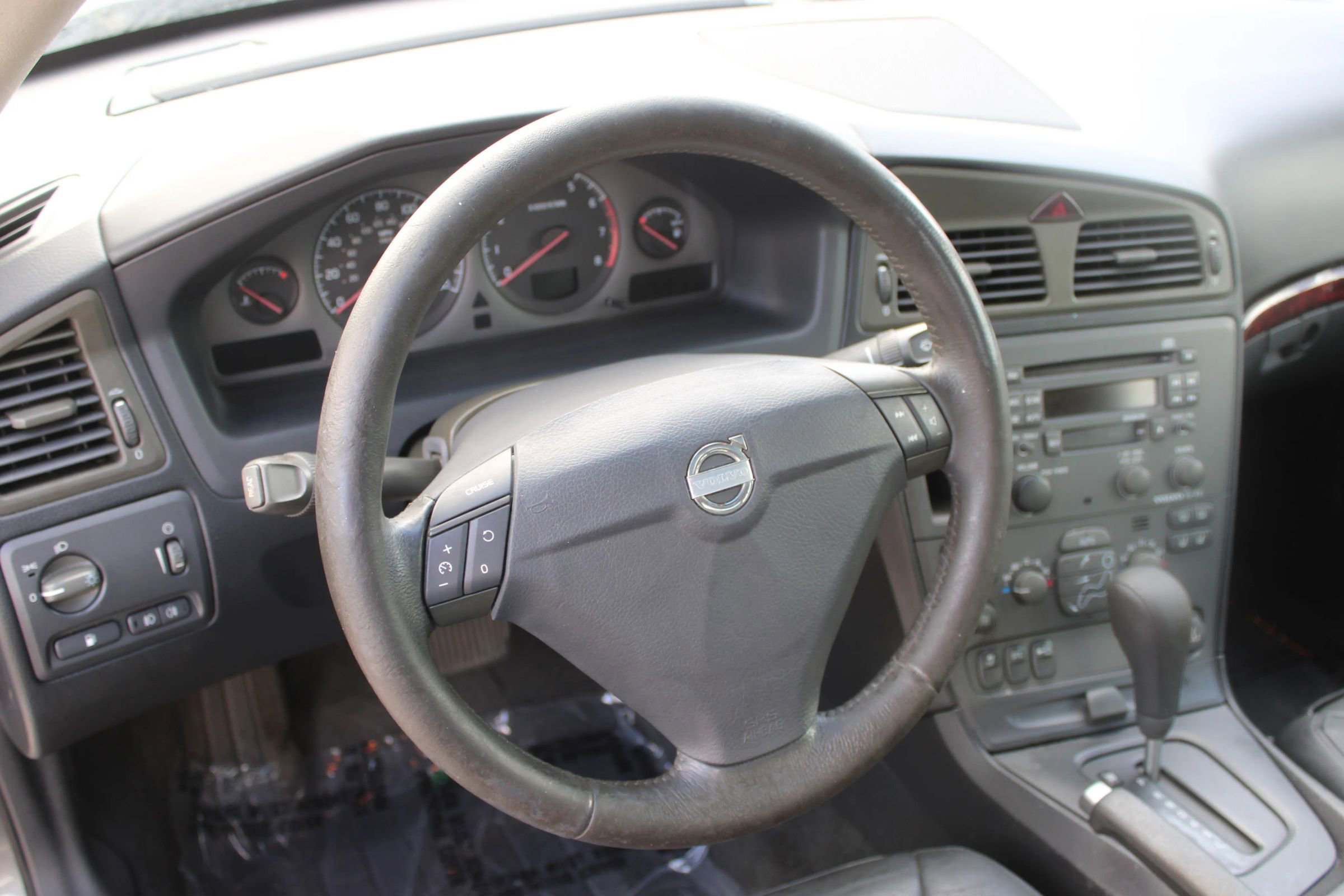 Used 2003 Volvo S60 2.4 FWD image 10