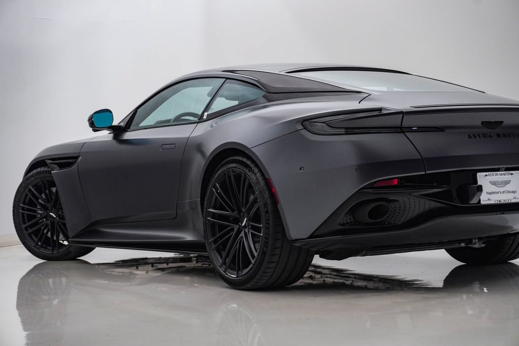 Used 2024 Aston Martin DB12 Coupe RWD image 9