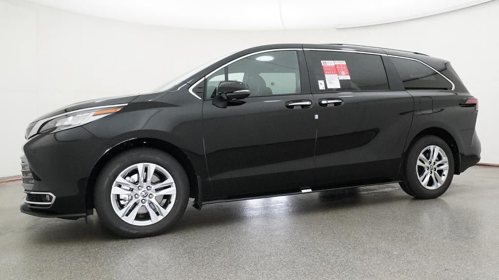 New 2026 Toyota Sienna Limited FWD image 18