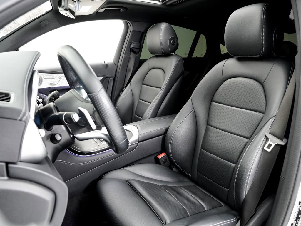 Used 2020 Mercedes-Benz GLC 300 4MATIC Coupe image 5