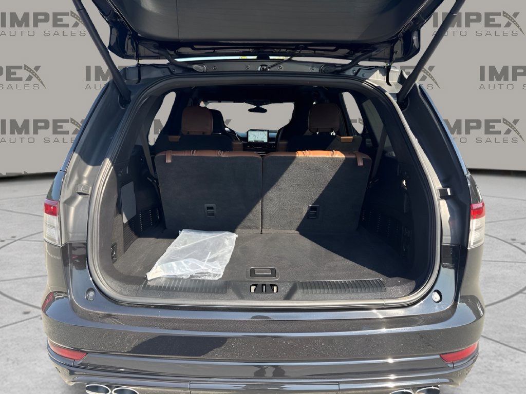 Used 2021 Lincoln Aviator Grand Touring w/ Equipment Group 302A AWD/4WD image 25