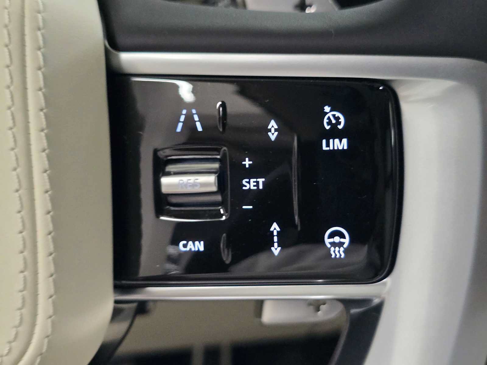 New 2026 Land Rover Range Rover SE AWD/4WD image 31
