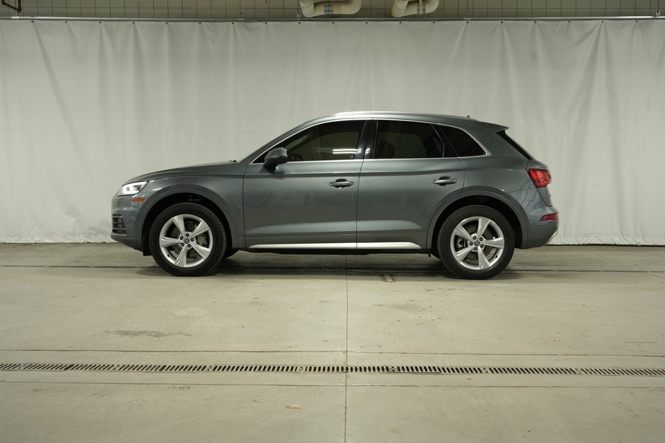 Used 2020 Audi Q5 2.0T Premium Plus w/ Premium Plus Package image 2
