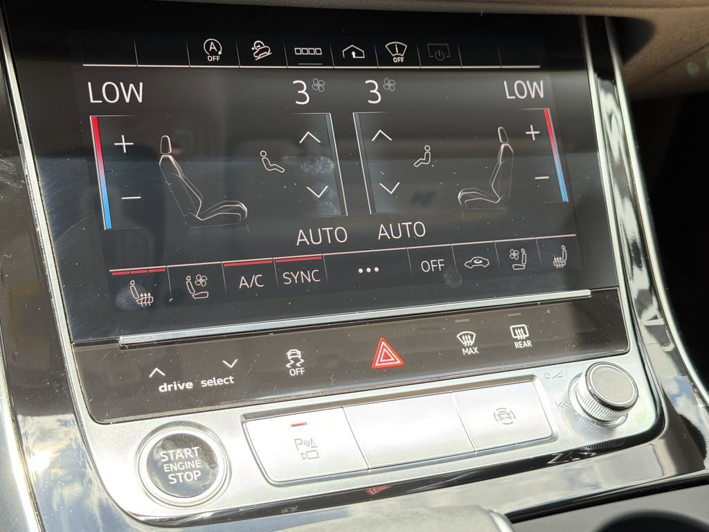 Used 2021 Audi Q8 Prestige AWD/4WD image 25