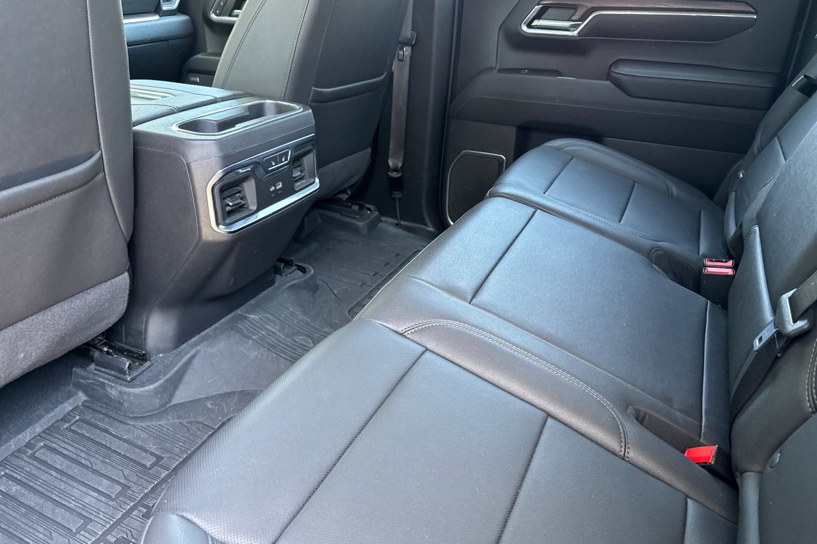 Used 2022 GMC Sierra 1500 SLT w/ SLT Premium Plus Package AWD/4WD image 12