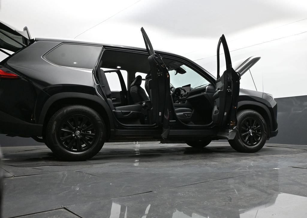 Used 2024 Toyota Grand Highlander AWD image 37