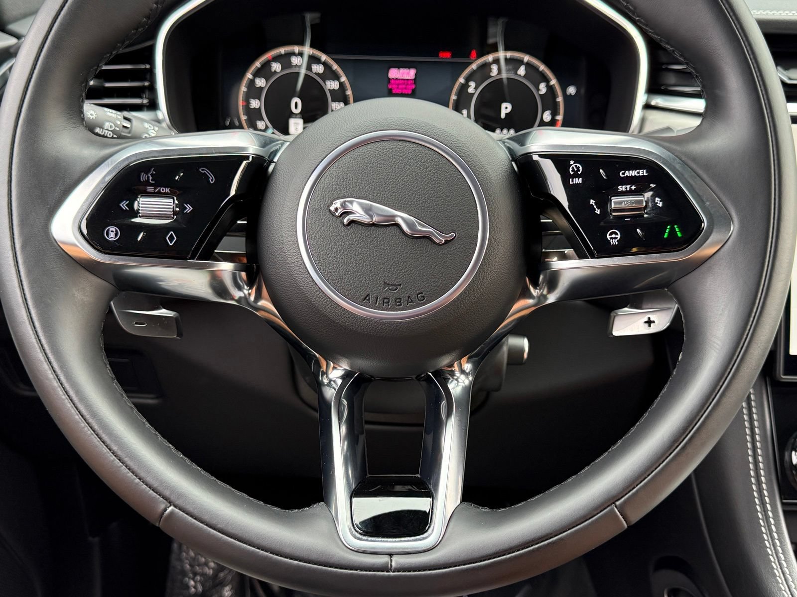 Used 2026 Jaguar F-PACE R-Dynamic S AWD/4WD image 38