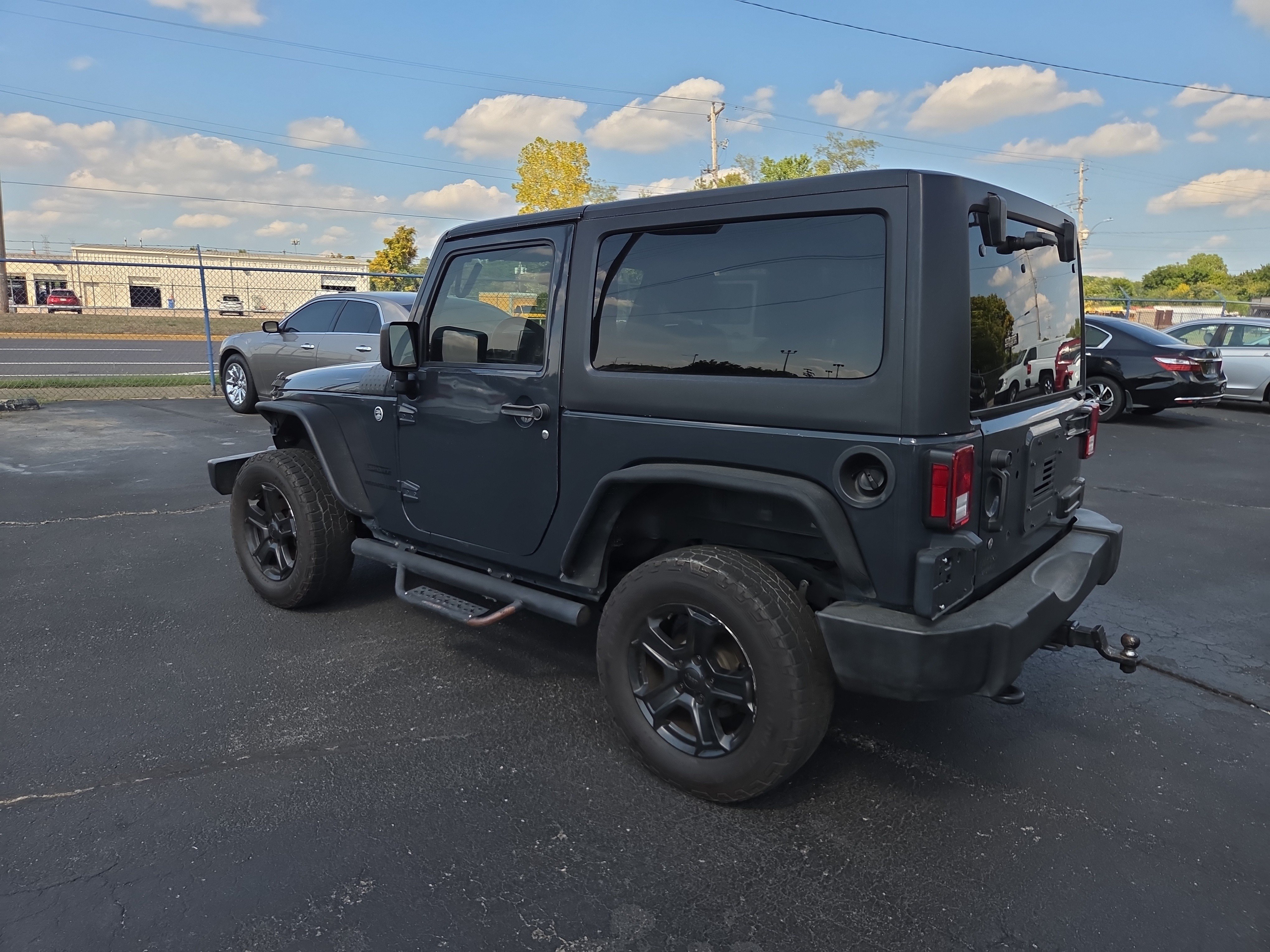 Used 2016 Jeep Wrangler Sport w/ Quick Order Package 24S AWD/4WD image 3