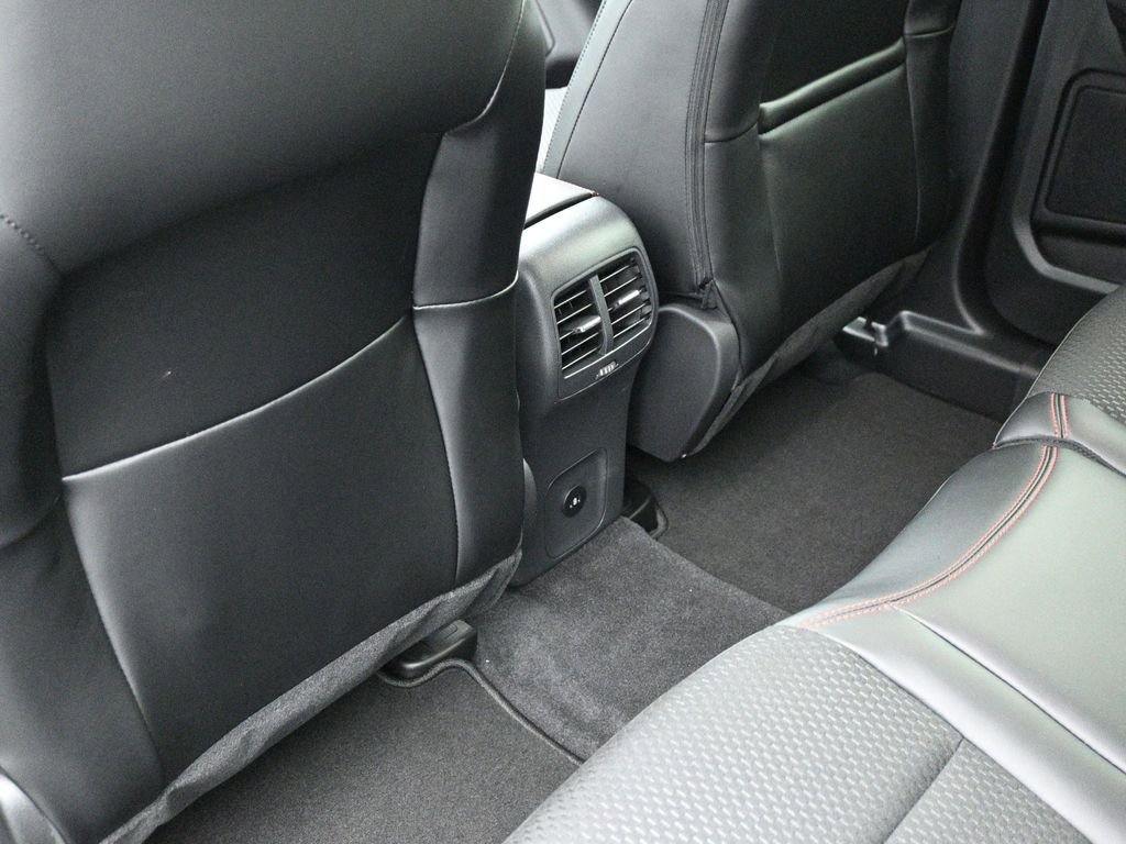 New 2025 Ford Escape ST-Line w/ Equipment Group 301A image 19