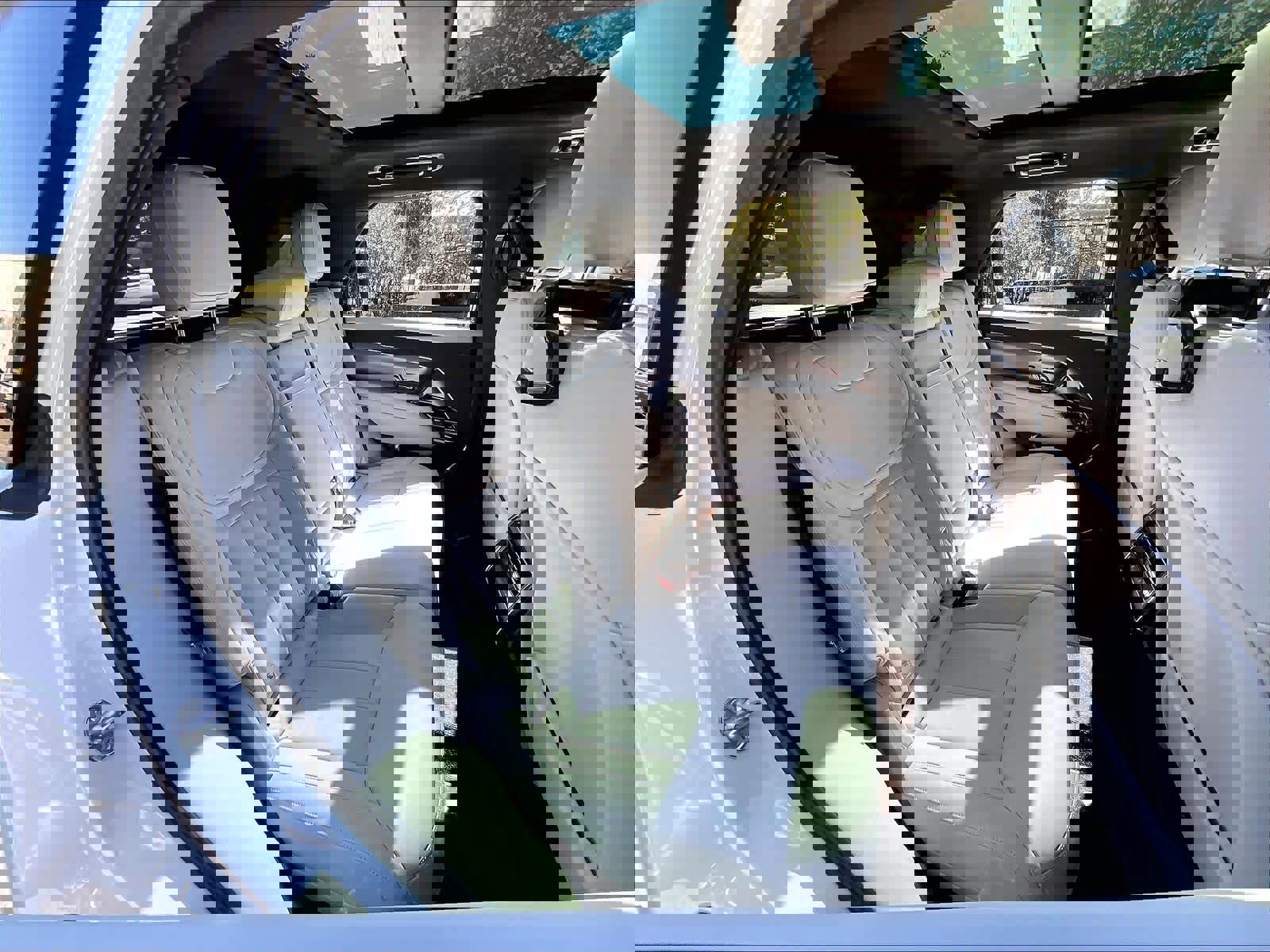 Used 2025 Land Rover Range Rover Sport S image 29