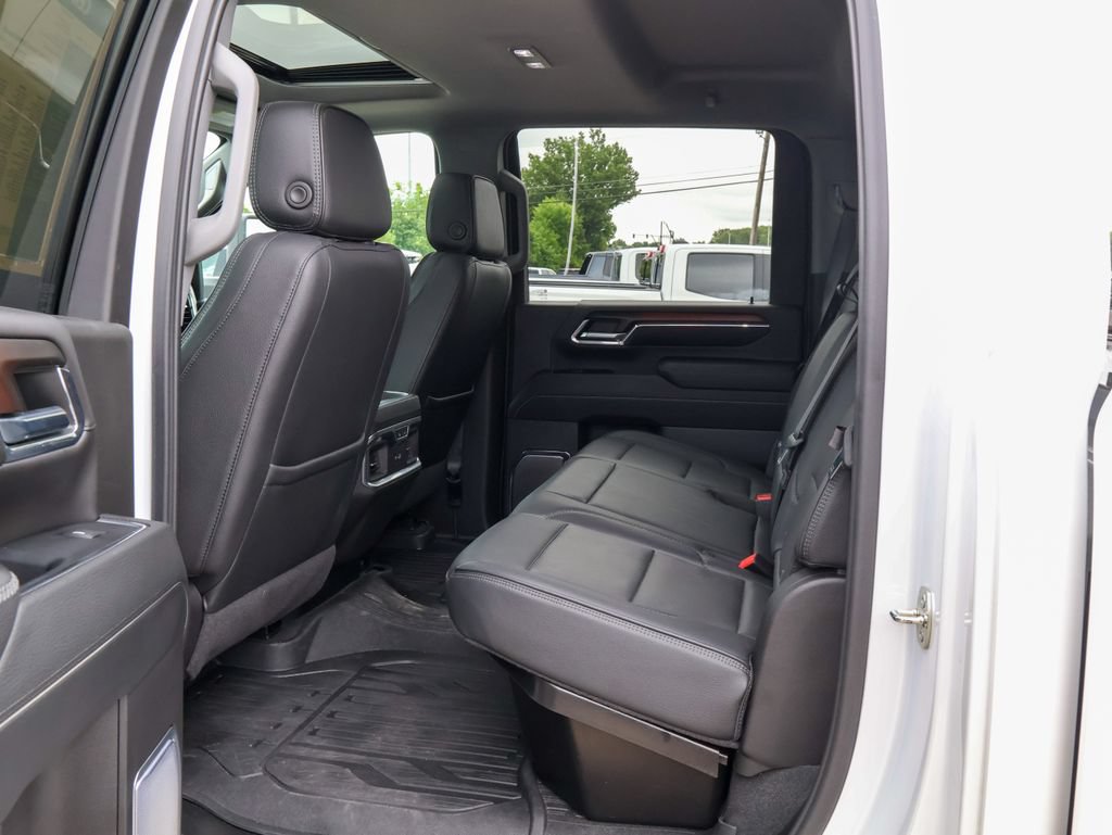 Used 2024 GMC Sierra 3500 Denali w/ Denali Reserve Package AWD/4WD image 13