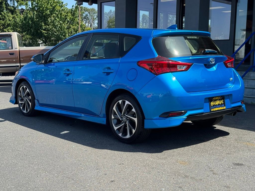 Used 2018 Toyota Corolla iM image 6