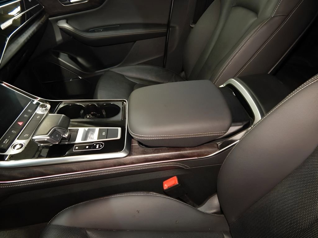 Used 2023 Audi Q8 Premium Plus image 19