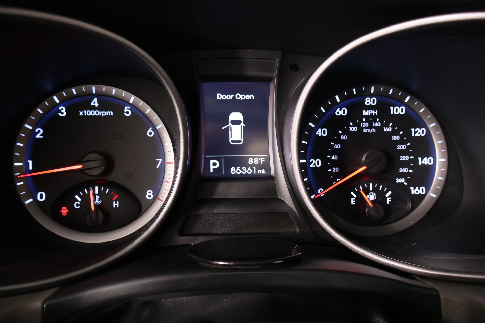 Used 2015 Hyundai Santa Fe Sport w/ Option Group 02 FWD image 4