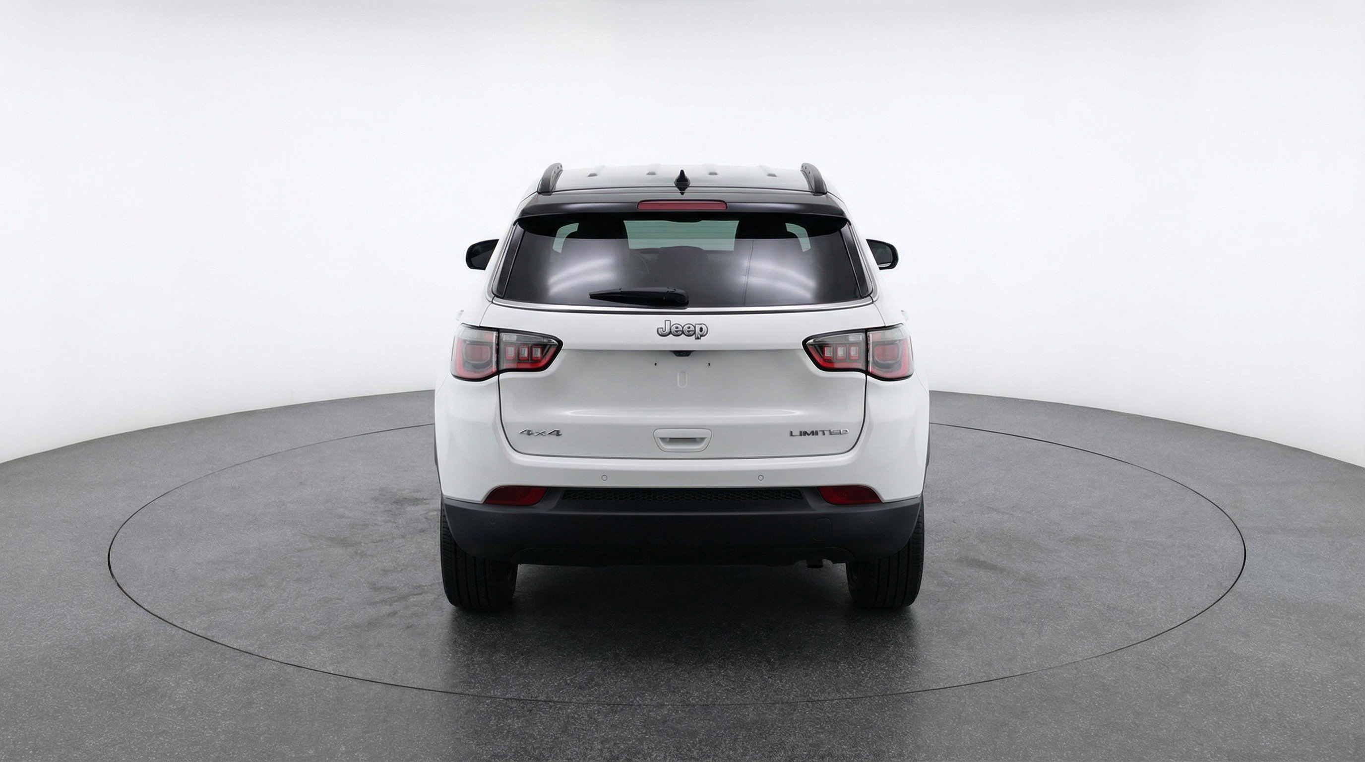 Used 2025 Jeep Compass Limited AWD/4WD image 7