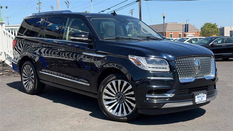 Used 2021 Lincoln Navigator Reserve w/ Luxury Package AWD/4WD image 8