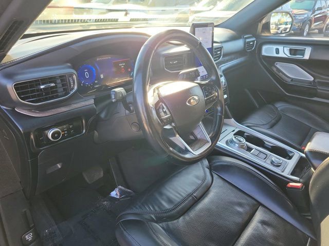 Certified 2023 Ford Explorer Platinum w/ Technology Package AWD/4WD image 22