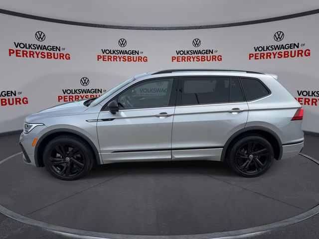 Certified 2023 Volkswagen Tiguan SE R-Line FWD image 5