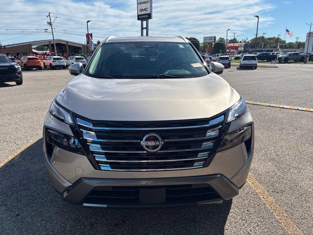 Used 2024 Nissan Rogue SL w/ SL Premium Package AWD/4WD image 8