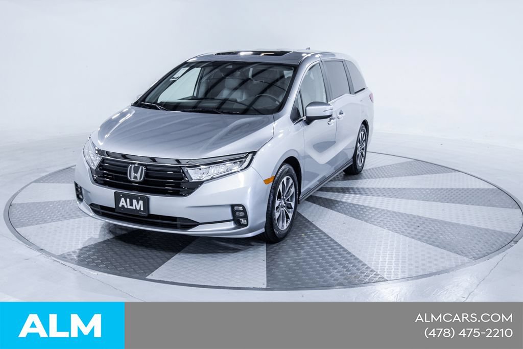 Used 2024 Honda Odyssey EX-L image 2