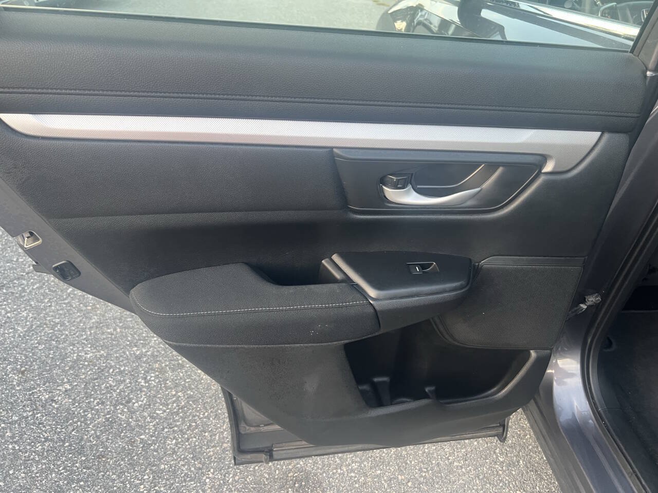 Used 2018 Honda CR-V LX image 19