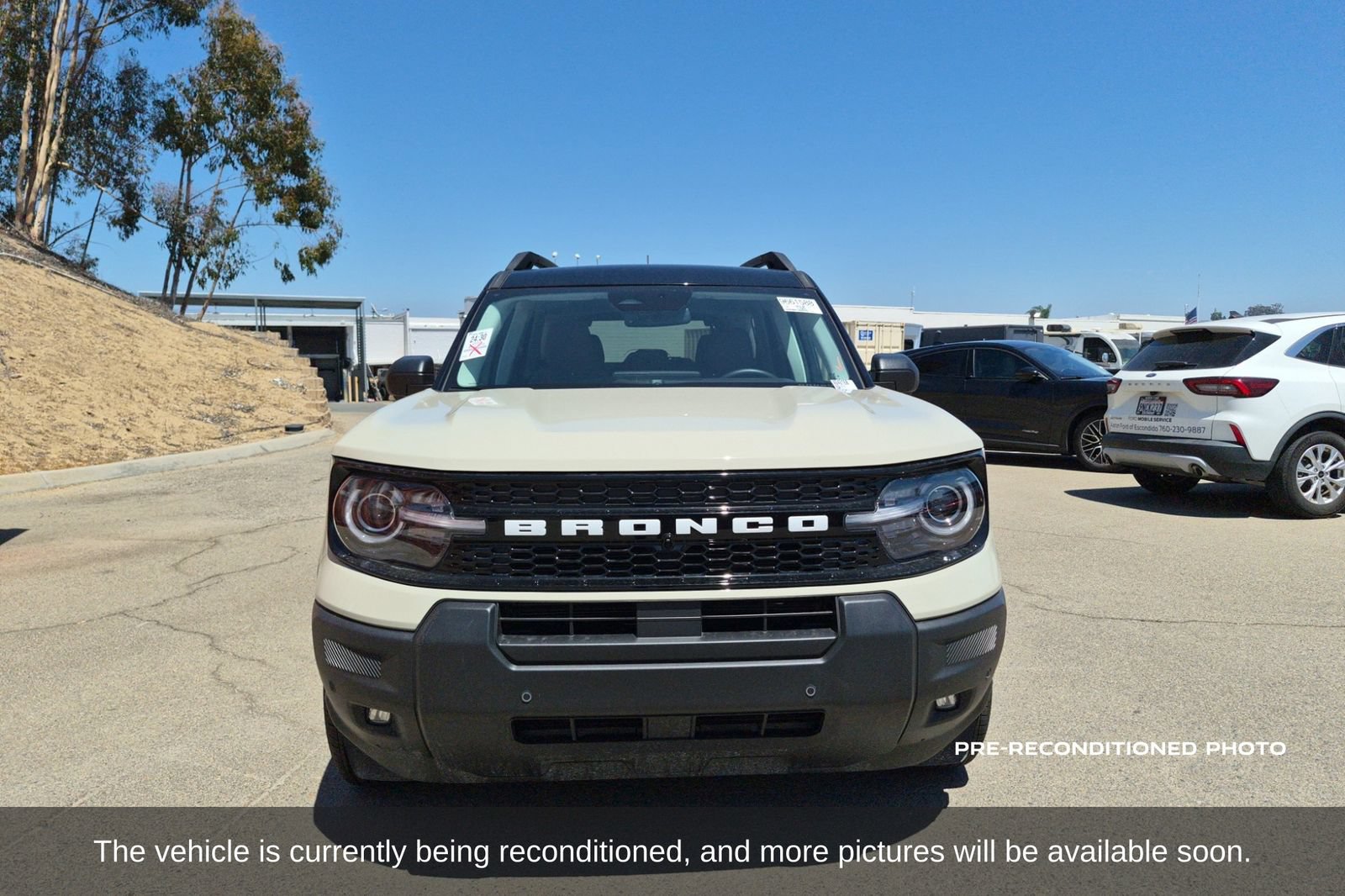 Used 2025 Ford Bronco Sport Outer Banks w/ Outer Banks Tech Package+ AWD/4WD image 2