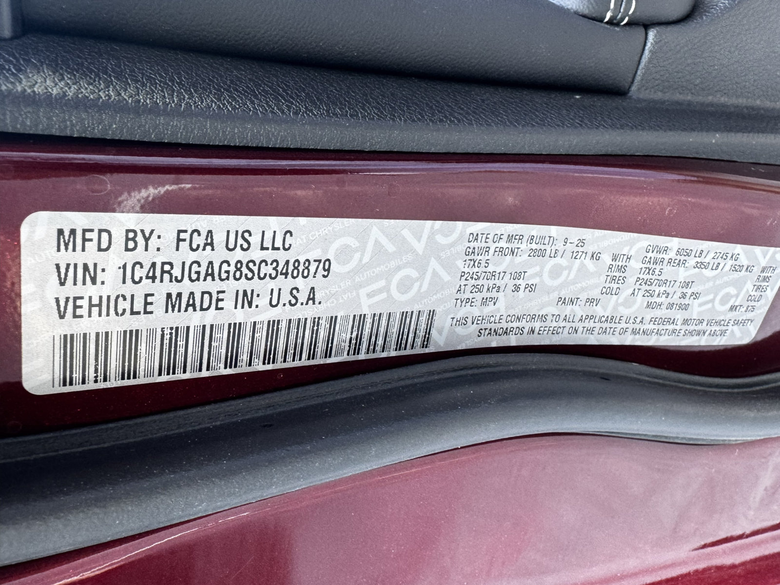 Used 2025 Jeep Grand Cherokee Laredo RWD image 35