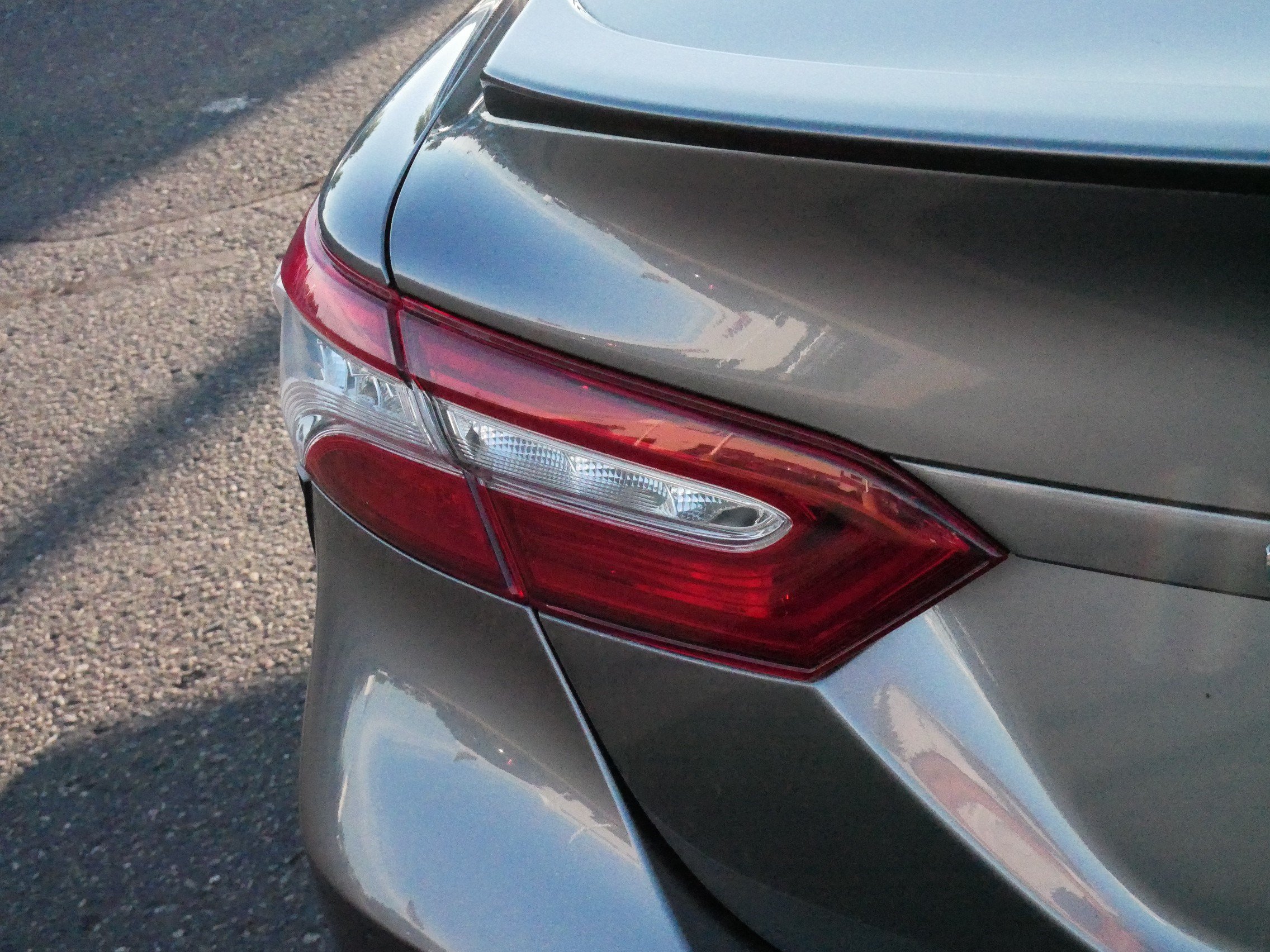Used 2018 Toyota Camry XSE FWD image 17