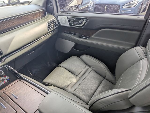 Used 2022 Lincoln Navigator Black Label AWD/4WD image 18