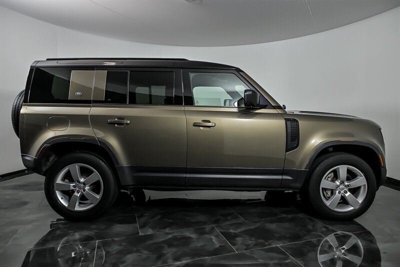 Used 2020 Land Rover Defender 110 First Edition AWD/4WD image 9
