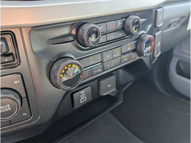 New 2026 Ford F250 XLT w/ XLT Premium Package image 23