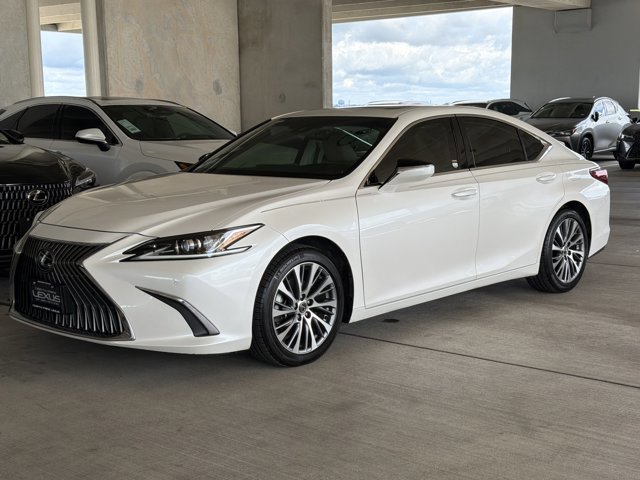 Certified 2020 Lexus ES 350 w/ Premium Package FWD image 3
