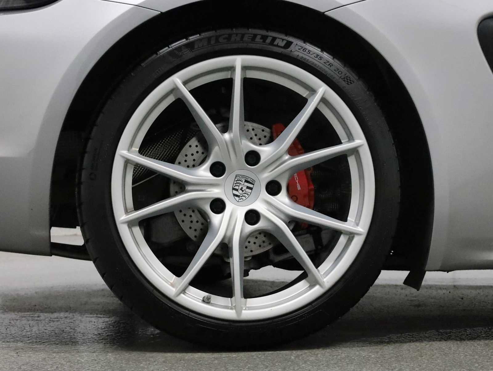 Used 2018 Porsche 718 Cayman S RWD image 32