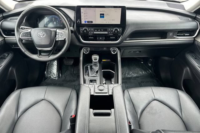 Certified 2026 Toyota Grand Highlander AWD image 17