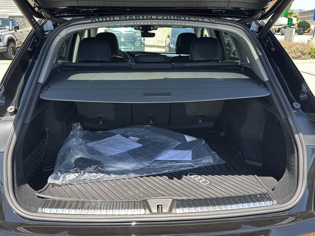 Certified 2025 Audi Q5 Premium w/ Convenience Package AWD/4WD image 16