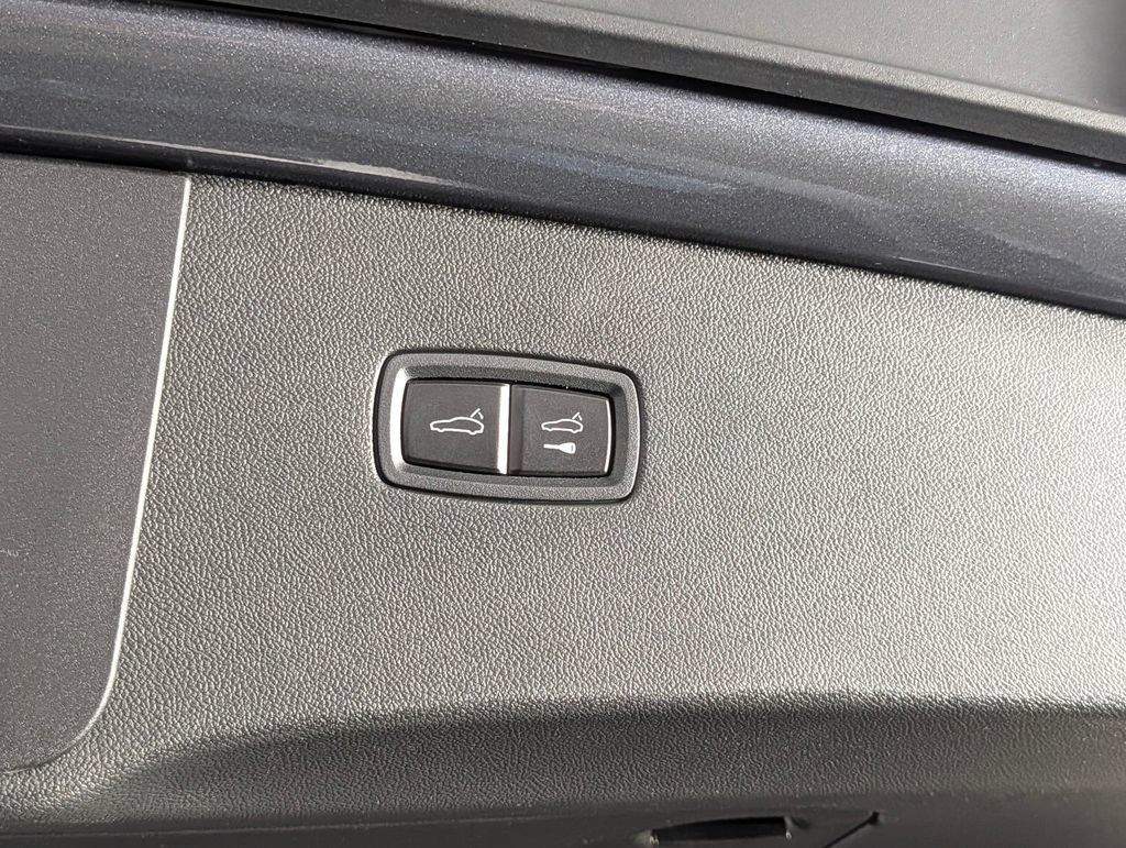 New 2026 Porsche Cayenne Coupe AWD/4WD image 18