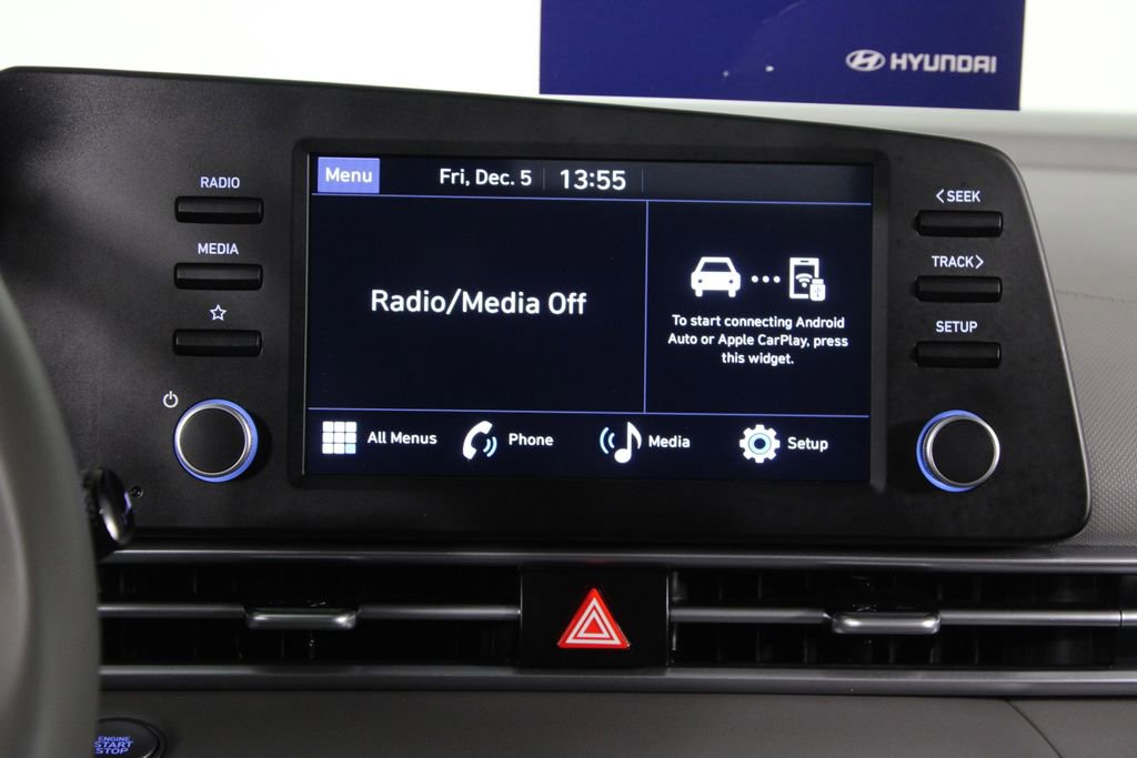 Certified 2025 Hyundai Elantra Sport image 7