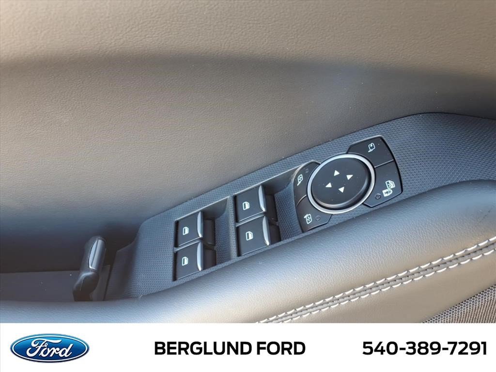 Used 2023 Ford Mustang Mach-E Select w/ Comfort Package Lite AWD/4WD image 19