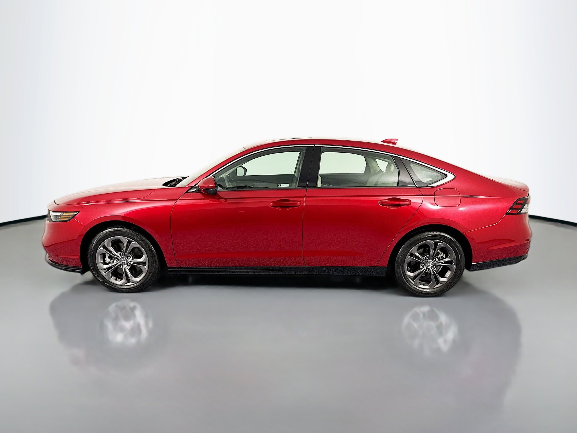 Certified 2023 Honda Accord EX-L image 8