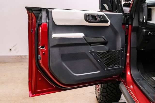 Used 2025 Ford Bronco Heritage Edition AWD/4WD image 74