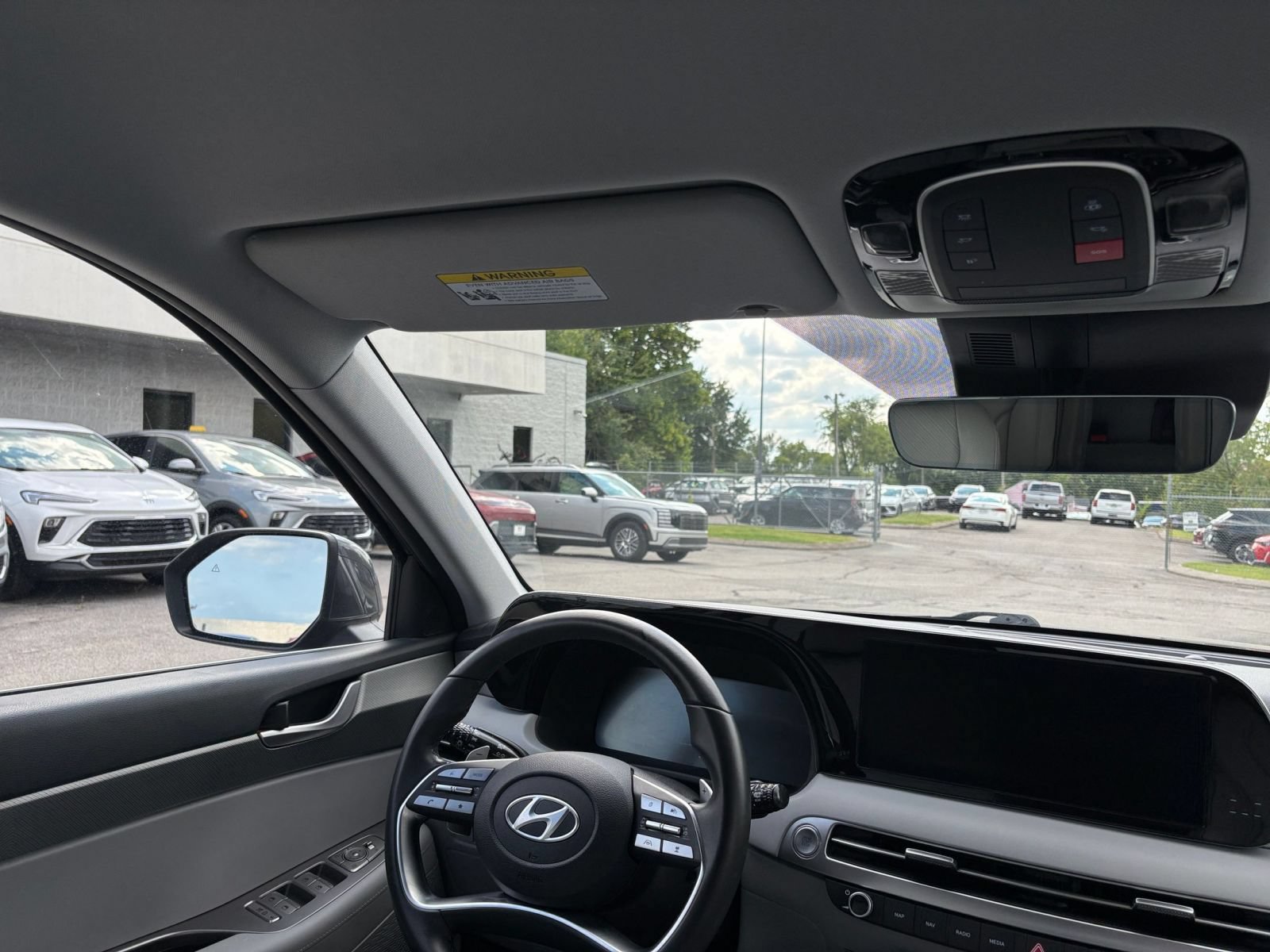 Used 2025 Hyundai Palisade SEL FWD image 37