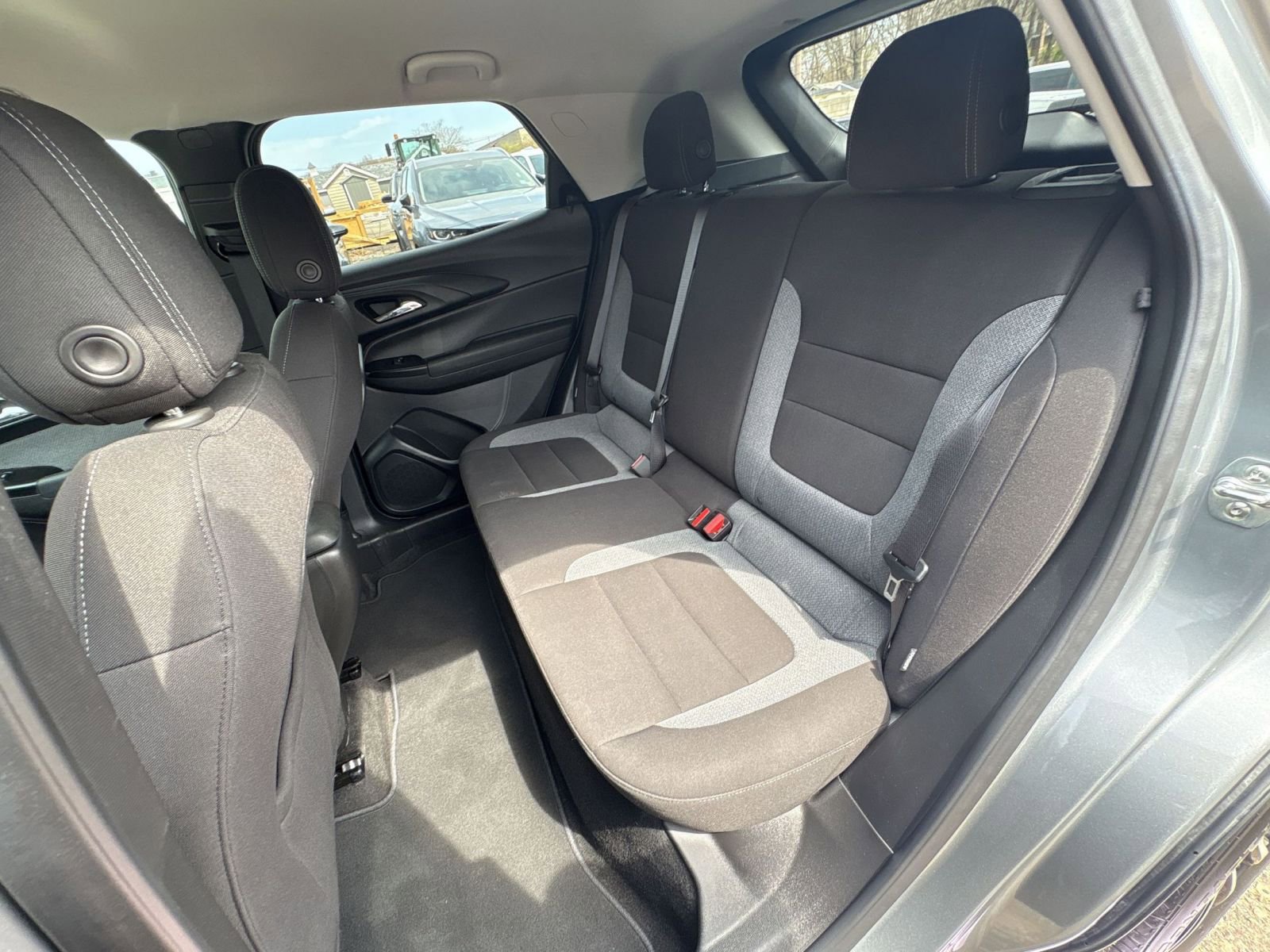 Used 2025 Chevrolet TrailBlazer LT FWD image 11