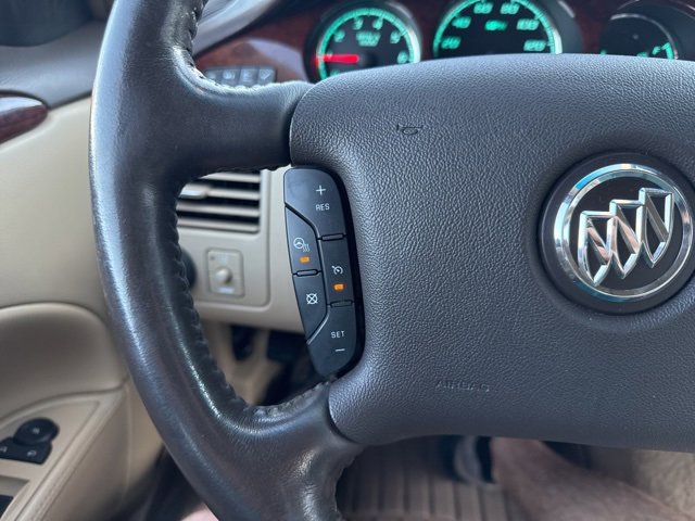 Used 2011 Buick Lucerne CXL image 15