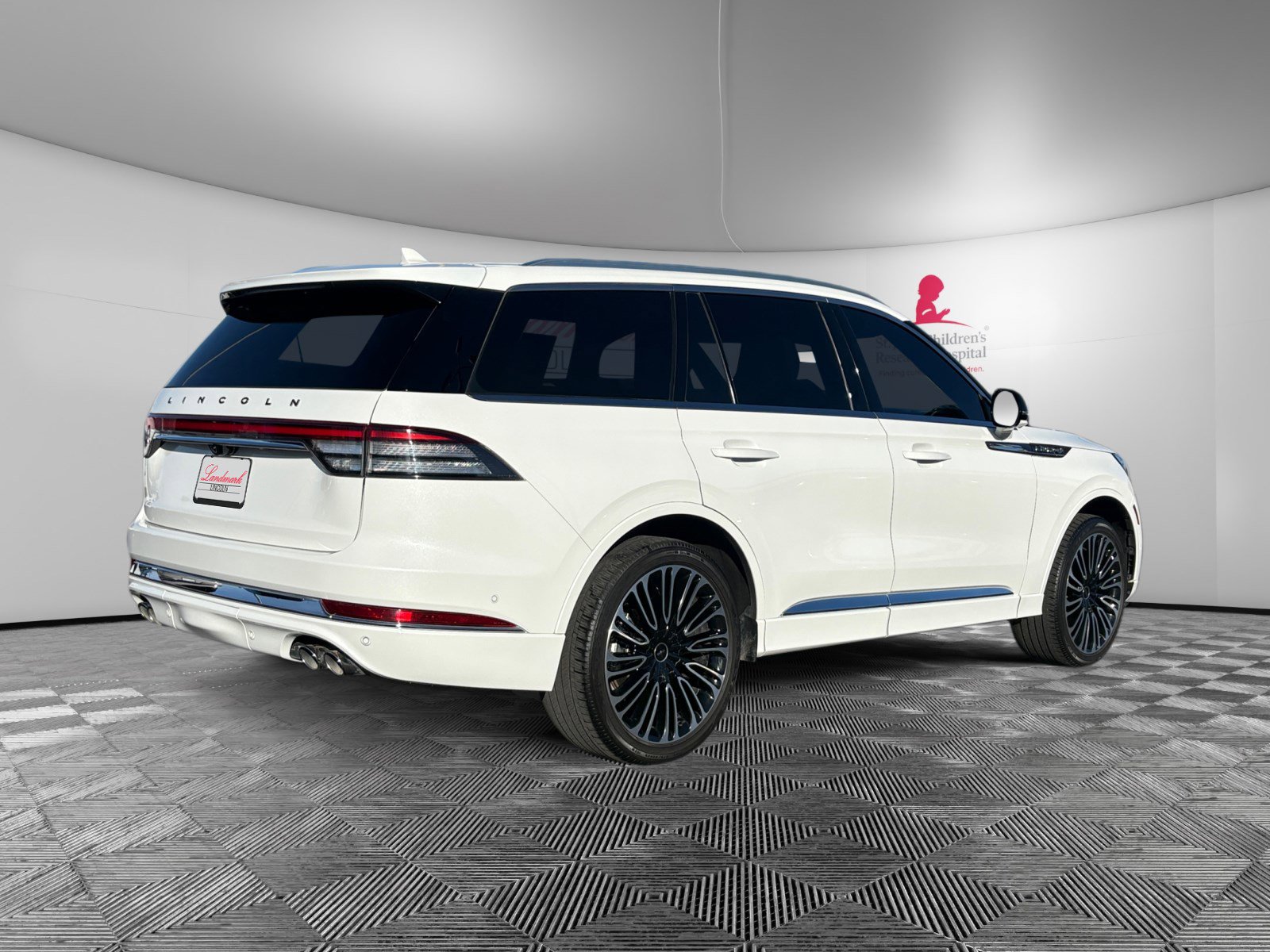 Certified 2023 Lincoln Aviator Black Label w/ Dynamic Handling Package image 5