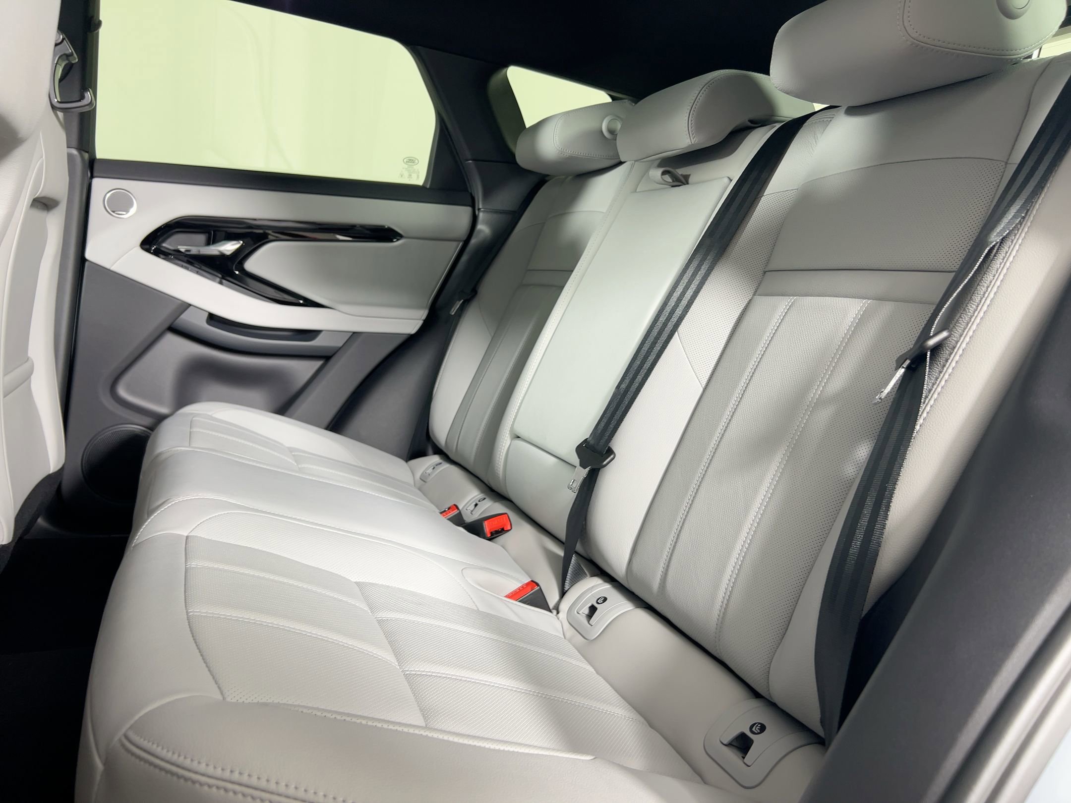 New 2026 Land Rover Range Rover Evoque S image 23